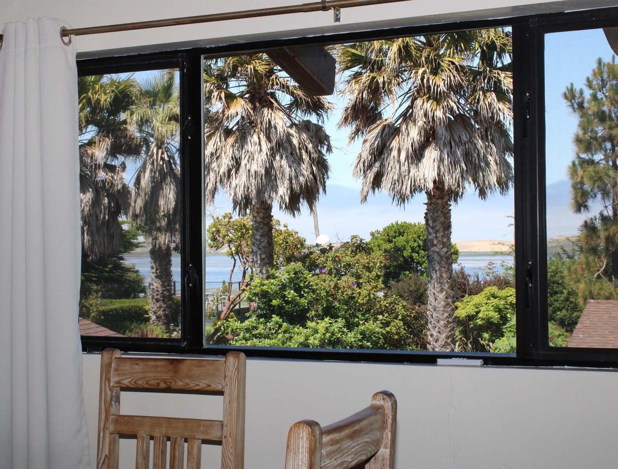 Back Bay Inn Los Osos Exteriör bild